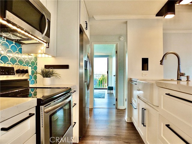 Detail Gallery Image 2 of 29 For 2601 E Ocean Bld #407,  Long Beach,  CA 90803 - 2 Beds | 2 Baths