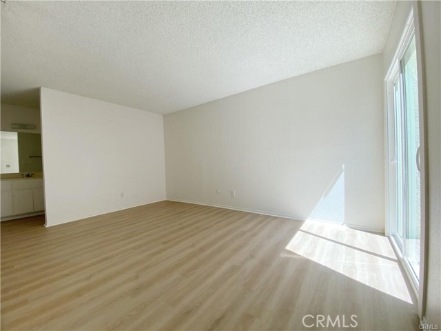 Image 16 of 23 For 3506 Albany Street