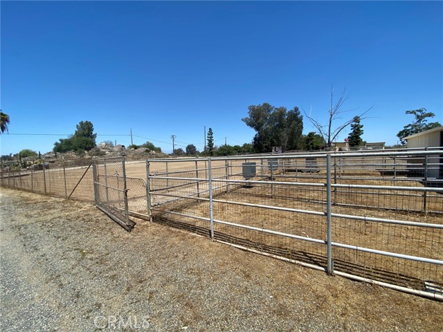 Detail Gallery Image 9 of 16 For 21705 John St, Perris,  CA 92570 - 2 Beds | 1 Baths