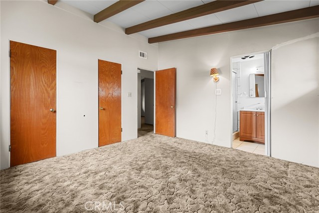 27439 Santa Clarita Road, Saugus CA: https://media.crmls.org/medias/379059fe-8f8e-43c1-ab79-9b218479fe97.jpg