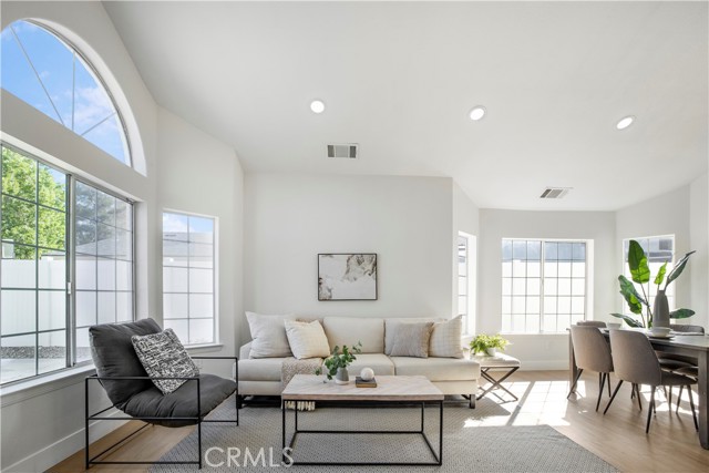 12930 Norfolk Lane, Victorville CA: https://media.crmls.org/medias/379094ca-5be4-469f-999a-54fc3c211bbf.jpg