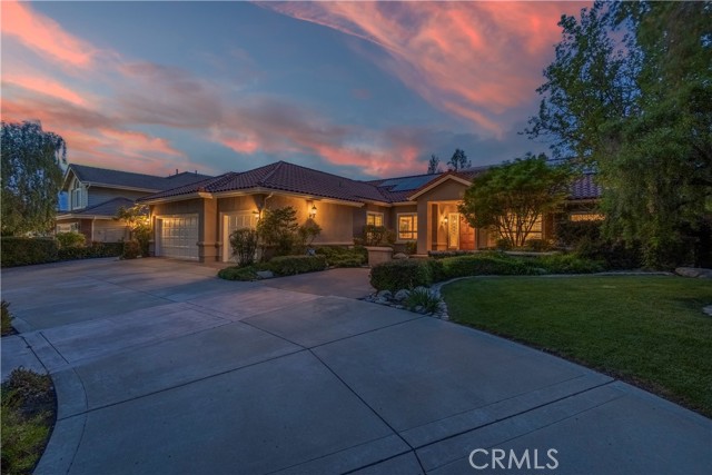 369 Ashbury Lane, Upland CA: https://media.crmls.org/medias/37910926-2c70-40a7-b4e0-c18c8950e40e.jpg