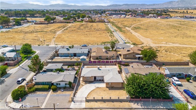 Detail Gallery Image 29 of 29 For 214 E Avenue J12, Lancaster,  CA 93535 - 4 Beds | 3 Baths