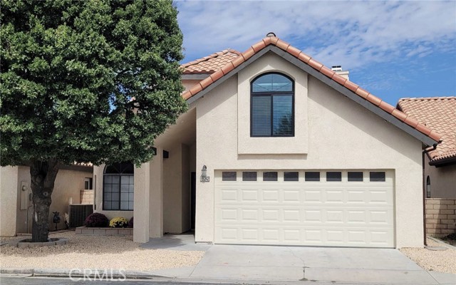 Detail Gallery Image 1 of 51 For 19242 Palm Way, Apple Valley,  CA 92308 - 2 Beds | 2/1 Baths