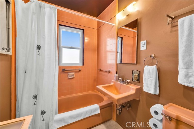 8427 Rock Haven Road, Joshua Tree CA: https://media.crmls.org/medias/37926fc3-3685-42ec-913f-255bfc563ffe.jpg