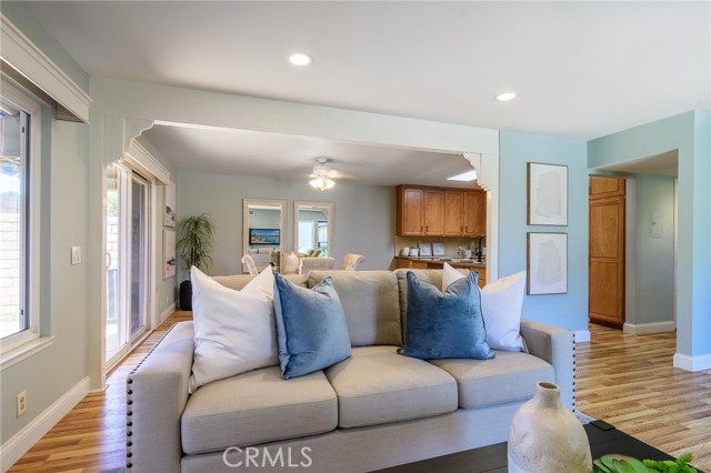 Detail Gallery Image 9 of 47 For 18230 Olympic Ct, Fountain Valley,  CA 92708 - 3 Beds | 2 Baths