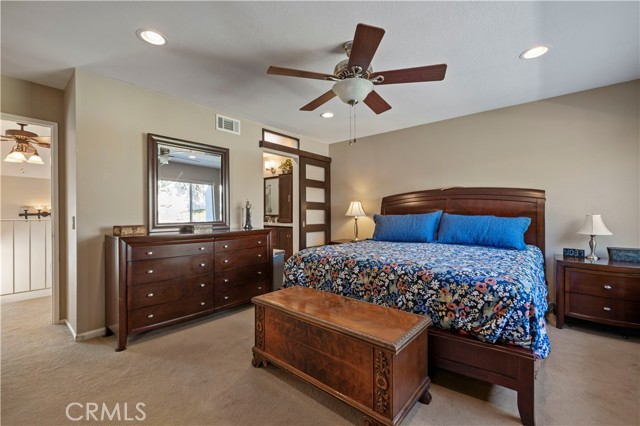 Detail Gallery Image 30 of 55 For 15845 Rosehaven, Canyon Country,  CA 91387 - 4 Beds | 3 Baths