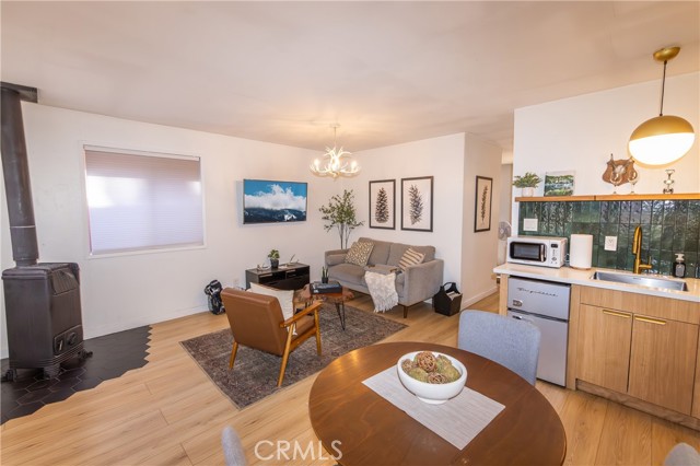 Detail Gallery Image 6 of 28 For 376 Riverside Ave, Sugarloaf,  CA 92386 - 1 Beds | 1 Baths