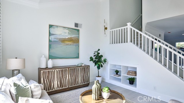 Detail Gallery Image 4 of 61 For 1202 Hazel, Costa Mesa,  CA 92626 - 4 Beds | 2/1 Baths