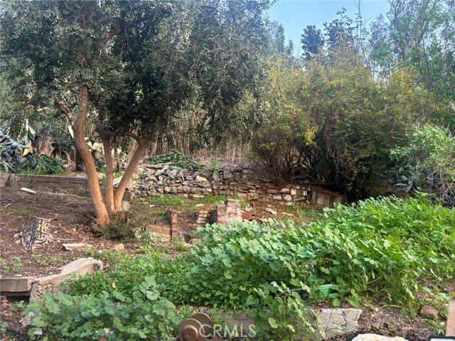 Detail Gallery Image 12 of 22 For 5020 Aldama, Los Angeles,  CA 90042 - 5 Beds | 2 Baths