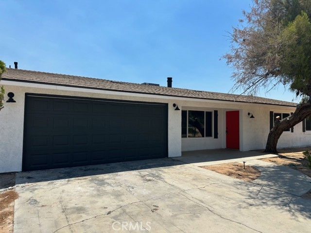 Detail Gallery Image 1 of 1 For 15019 Nanticoke Rd, Apple Valley,  CA 92307 - 4 Beds | 2 Baths