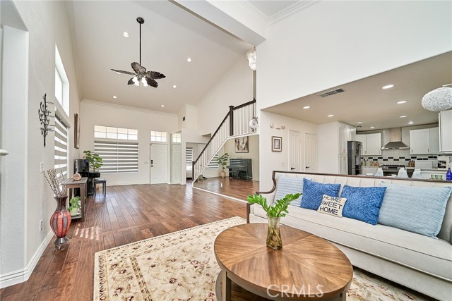 Detail Gallery Image 14 of 62 For 25437 Chisom Ln, Stevenson Ranch,  CA 91381 - 4 Beds | 3 Baths