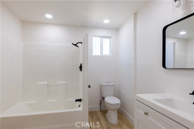 30985 Reservoir Avenue, Nuevo CA: https://media.crmls.org/medias/3798291f-921e-4693-ae8f-cff35a7451cd.jpg