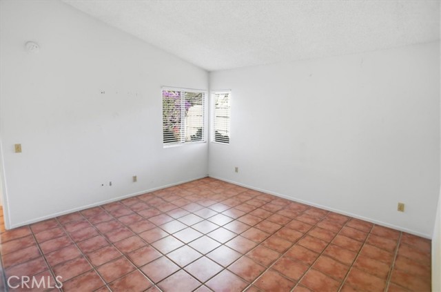 Detail Gallery Image 7 of 18 For 2350 Hopi Ln, Ventura,  CA 93001 - 2 Beds | 1 Baths