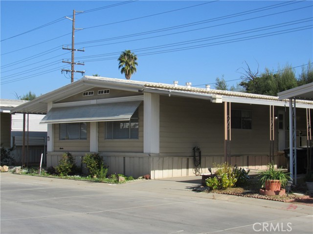 Detail Gallery Image 2 of 28 For 27701 Murrieta Rd #6,  Menifee,  CA 92586 - 2 Beds | 2 Baths