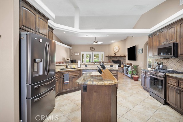 Detail Gallery Image 13 of 48 For 14927 Tournament Dr, Helendale,  CA 92342 - 3 Beds | 2 Baths