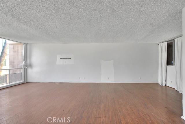 Detail Gallery Image 10 of 40 For 6979 Palm Ct, Riverside,  CA 92506 - 2 Beds | 2 Baths