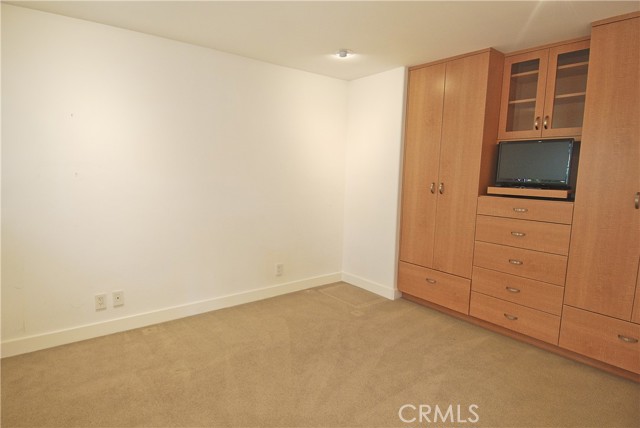 28 Fairway Drive, Manhattan Beach CA: https://media.crmls.org/medias/379a1af6-1ddc-456c-8041-246b85b05b72.jpg