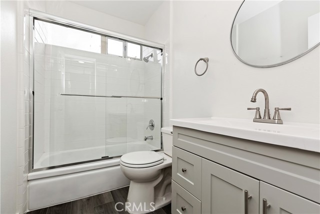 Detail Gallery Image 21 of 32 For 4065 Ursula Ave #2,  Los Angeles,  CA 90008 - 2 Beds | 2 Baths