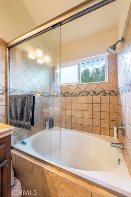 Detail Gallery Image 34 of 42 For 620 Ivywood Ln #F,  Simi Valley,  CA 93065 - 3 Beds | 2/1 Baths