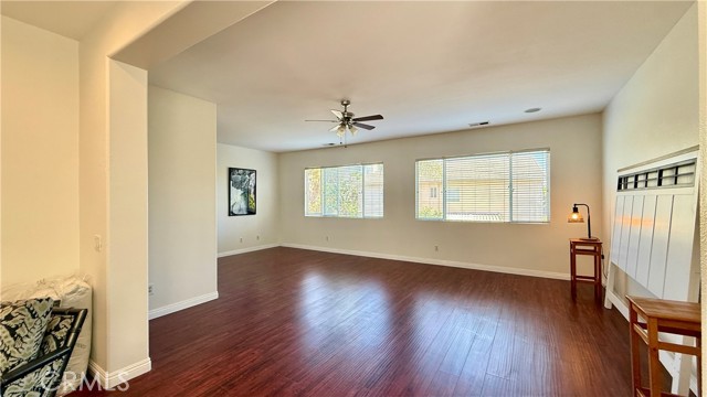 11958 Sunstone Court, Eastvale CA: https://media.crmls.org/medias/379a92ab-6ddd-4686-be2b-e077d1f8e02c.jpg