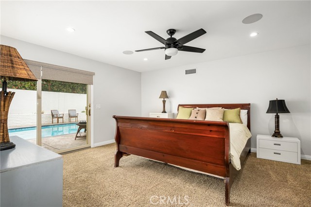 Detail Gallery Image 35 of 54 For 18961 Castlegate Ln, Santa Ana,  CA 92705 - 4 Beds | 3/1 Baths