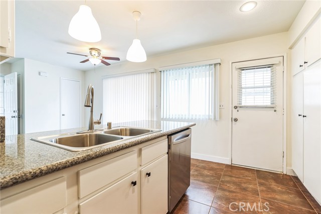 Detail Gallery Image 15 of 40 For 1377 N Elderberry Ave, Ontario,  CA 91762 - 2 Beds | 1 Baths