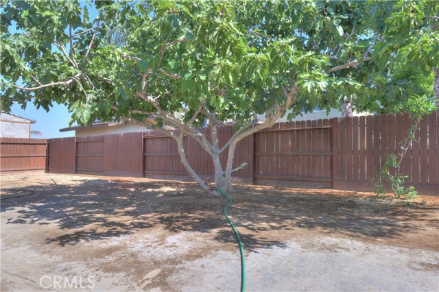 Image 25 of 27 For 2062 Dunbar Way