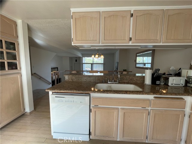 205 Valley Drive, Hermosa Beach, California 90254, 2 Bedrooms Bedrooms, ,2 BathroomsBathrooms,Residential,Sold,Valley,SB22038846