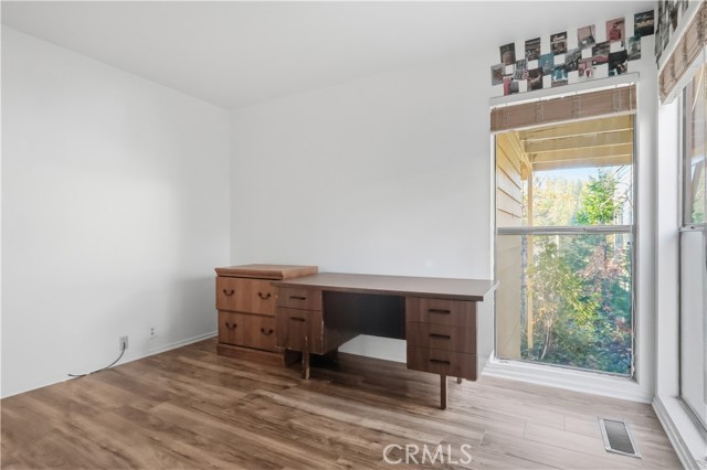 Detail Gallery Image 19 of 71 For 27657 Peninsula #110 Dr, Lake Arrowhead,  CA 92352 - 4 Beds | 2/1 Baths