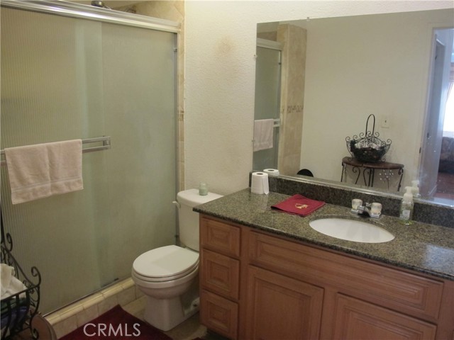 668 668 N Quince, Rialto CA: https://media.crmls.org/medias/379f258e-2e6c-470a-8a8b-6a34dca6b266.jpg