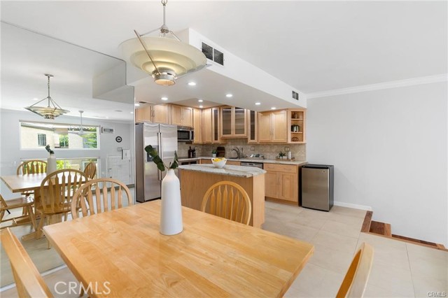 Detail Gallery Image 8 of 30 For 23401 Park Sorrento #55,  Calabasas,  CA 91302 - 2 Beds | 2 Baths