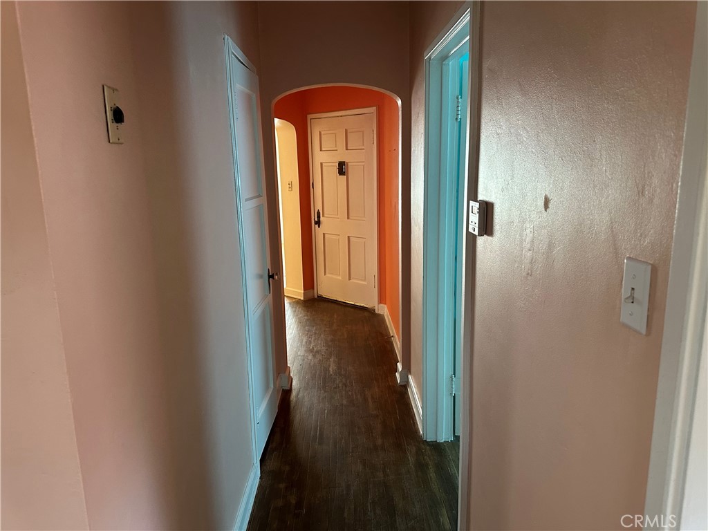 https://media.crmls.org/medias/379fb5a1-f922-4813-8b84-5e28298b968a.jpg?preset=X-Large