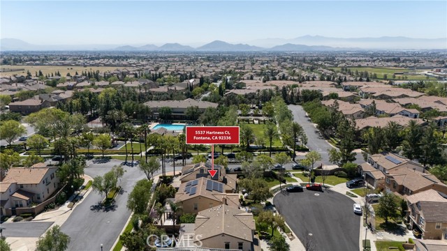 Detail Gallery Image 4 of 35 For 5537 Hartness Ct, Fontana,  CA 92336 - 4 Beds | 3/1 Baths