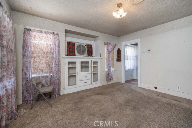 1715 Cherry Street, Bakersfield CA: https://media.crmls.org/medias/37a00e95-f0c4-49af-af74-4b6ef36970e3.jpg