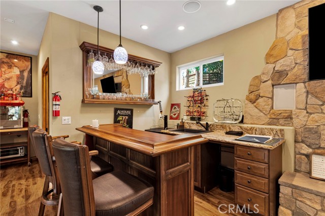 915 Trinity, Lake Arrowhead, CA 92352