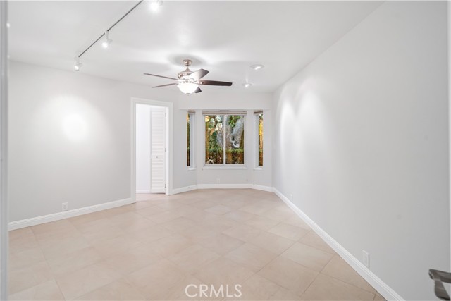 Detail Gallery Image 37 of 74 For 2755 W Avenue, Palmdale,  CA 93551 - 5 Beds | 3/1 Baths