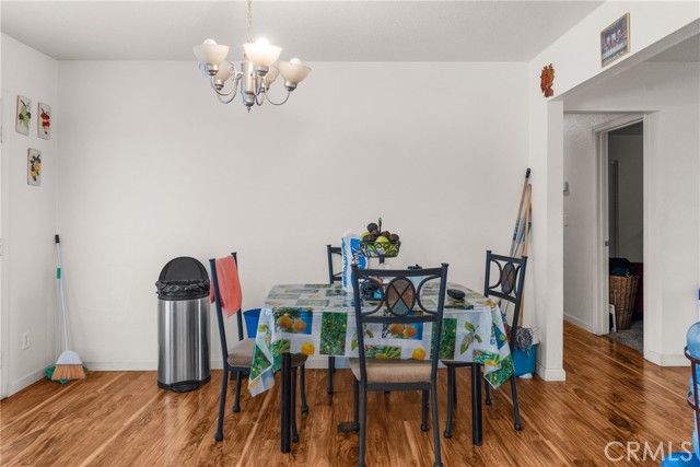 15419 Wichita Road, Apple Valley CA: https://media.crmls.org/medias/37a1fd1c-98da-40e4-a94d-61b0a0cb14fd.jpg