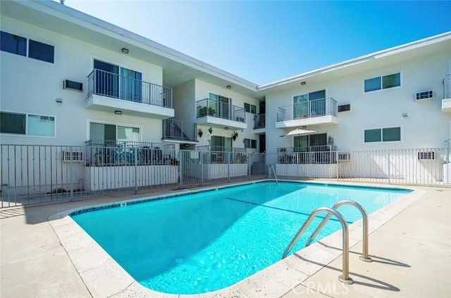 Detail Gallery Image 10 of 11 For 780 Earlham St #7,  Pasadena,  CA 91101 - 2 Beds | 2 Baths