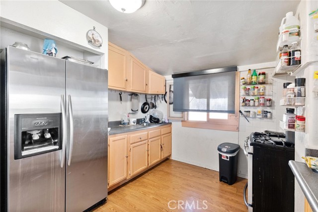 207 E 5th Street, Beaumont CA: https://media.crmls.org/medias/37a25cea-9f41-4322-93c4-dae8acbb8751.jpg