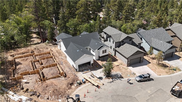 Detail Gallery Image 19 of 21 For 870 Pine Meadow Ct, Big Bear Lake,  CA 92315 - 3 Beds | 3/1 Baths