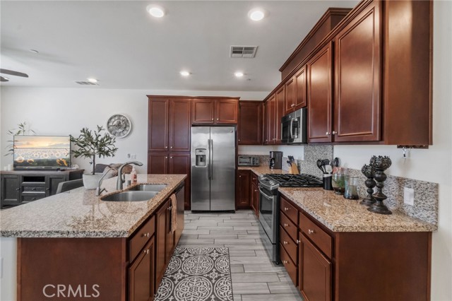 Detail Gallery Image 9 of 34 For 40410 Calle Real, Murrieta,  CA 92563 - 3 Beds | 2/1 Baths