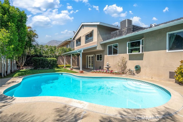 651 N Sunnyslope Avenue, Pasadena CA: https://media.crmls.org/medias/37a34445-00ea-4d41-87d6-0e9348fcc607.jpg