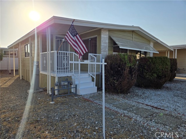 4400 Philadelphia Street, Chino CA: https://media.crmls.org/medias/37a3b6e8-29c0-4771-9040-6b63aeca85ca.jpg