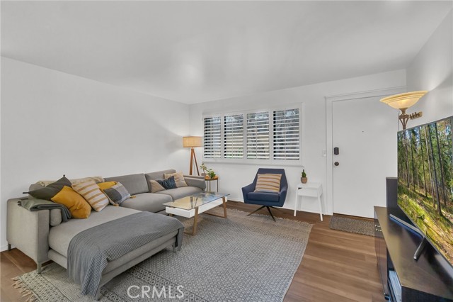 1506 E 4th, Long Beach CA: https://media.crmls.org/medias/37a3bc03-2a35-4525-8643-50b5bac338db.jpg