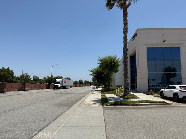 Image 3 of 19 For 3351 Grapevine Street B