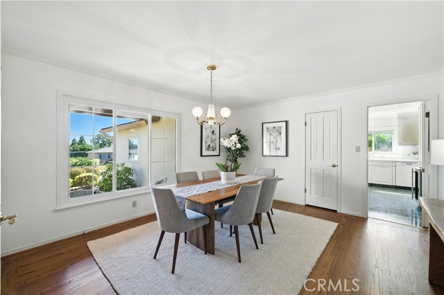 Detail Gallery Image 10 of 27 For 1319 Skyview Dr, Burlingame,  CA 94010 - 3 Beds | 2 Baths