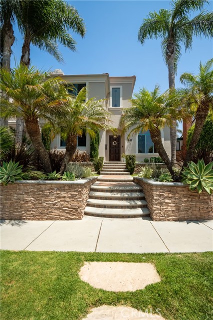 Sophisticated street presence