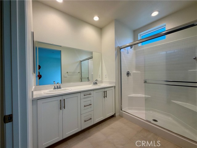 Detail Gallery Image 6 of 29 For 5876 Linden Ave #3, Long Beach,  CA 90805 - 3 Beds | 3/1 Baths