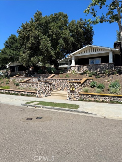 7051 Sitio Caliente, Carlsbad CA: https://media.crmls.org/medias/37aa8604-241f-402a-9a21-a30b219d547f.jpg